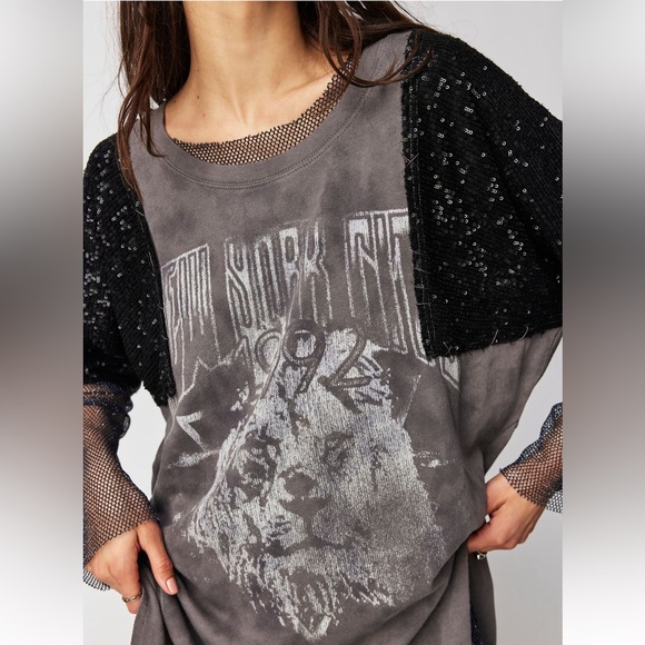 We The Free City Sparkle Tee - Picture 2 of 8